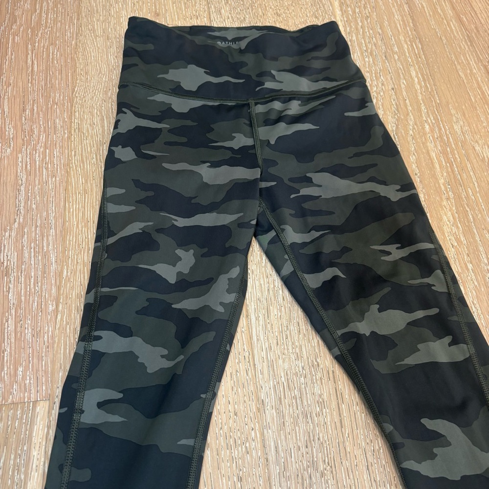 Athleta Ultimate 7/8 Tights High Waist Camo Leggings Stash‎ Pockets Size XXS - Picture 3 of 7